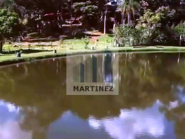 #2652 - Terreno em condomínio para Venda em Tuiuti - SP