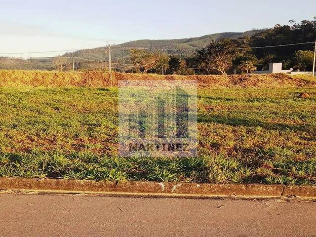 #2651 - Terreno em condomínio para Venda em Tuiuti - SP